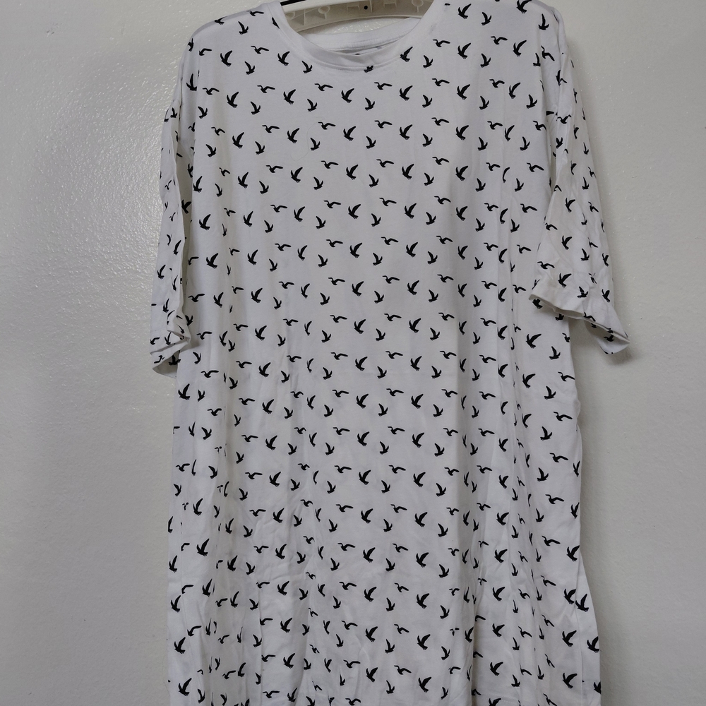 Free Planet White Short-Sleeve Shirt with Black Bird Print